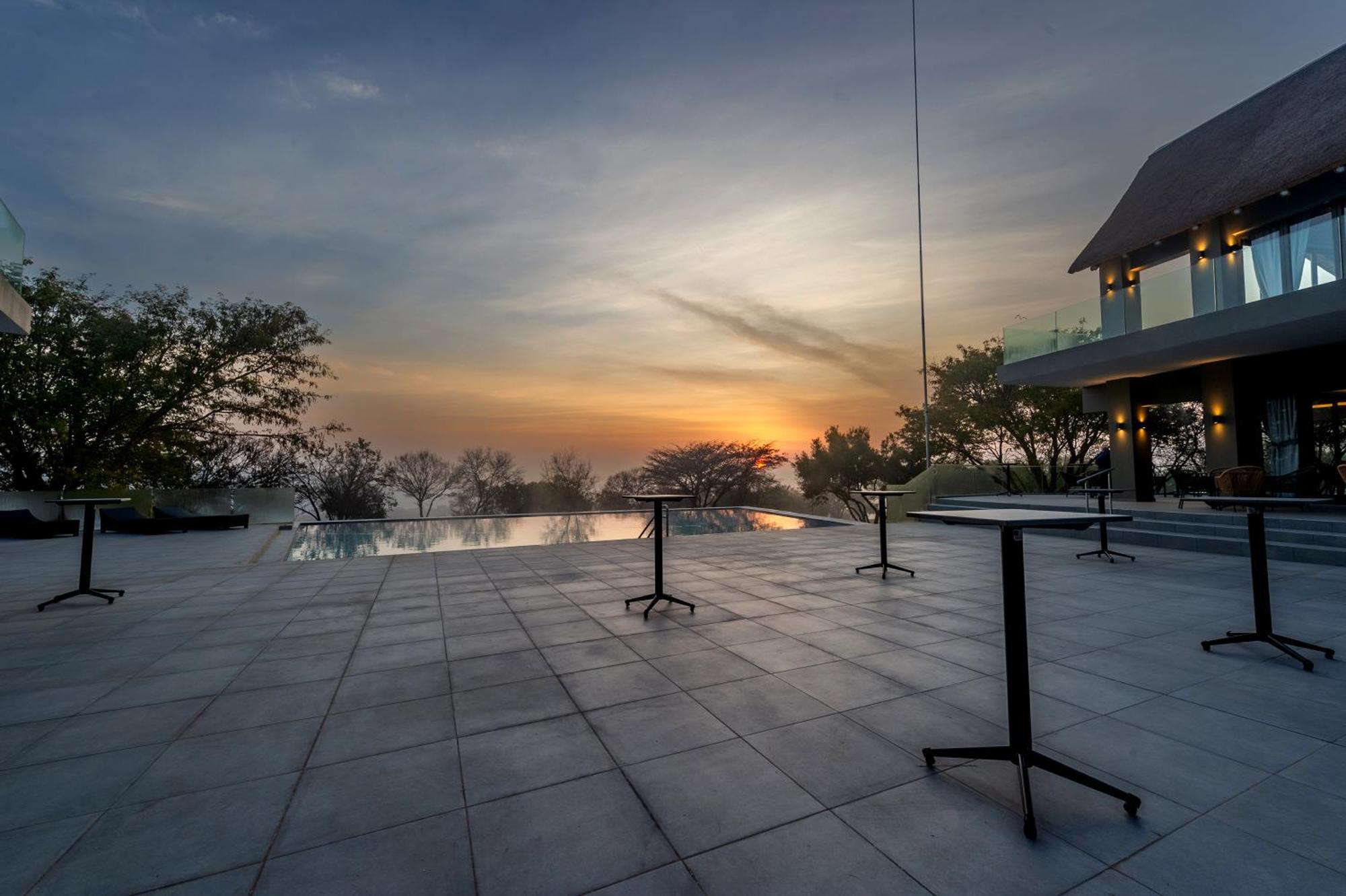 La Joya Lodge Conference Centre And Spa Pelindaba Exteriör bild